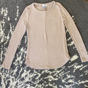 Soft ribbed long-sleeved shirt